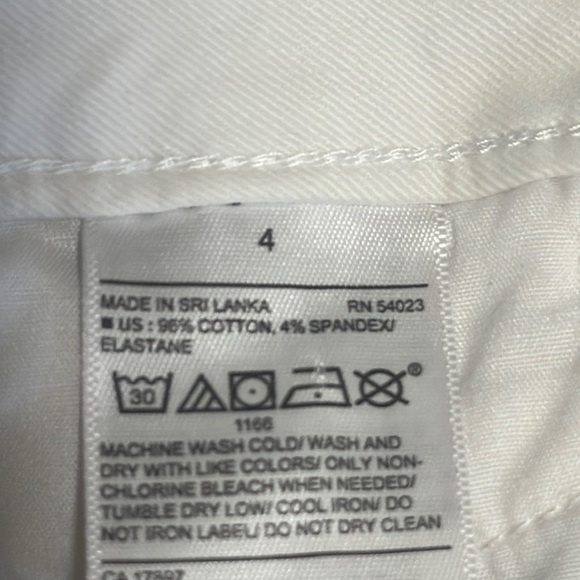 Old Navy White Pixie Pants Size 4 Straight Cropped Legs - Picture 13 of 13